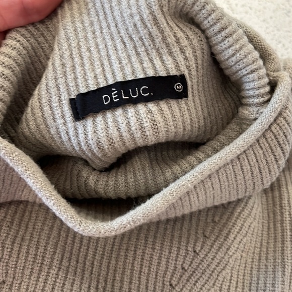 ‼️SOLD‼️ Deluc Juniper Sweater - Picture 2 of 5